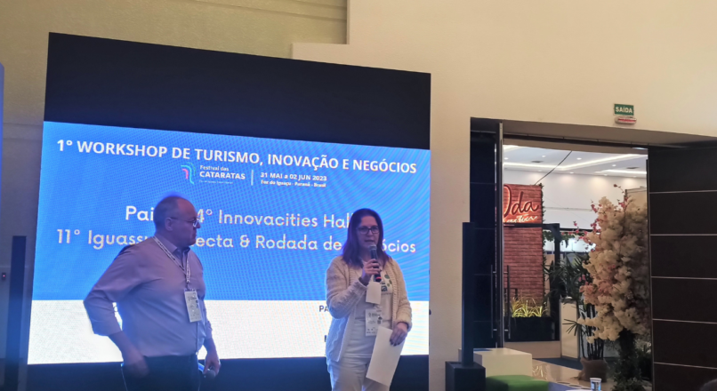 O segundo dia de evento começou com o Painel, 4º Innovacities Hall: 11° Iguassu Conecta